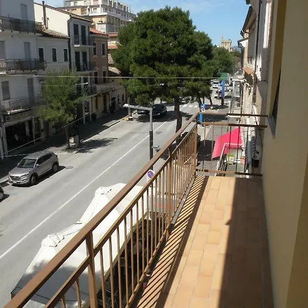 La Casa Sul Corso Oda ve Kahvaltı Porto Recanati